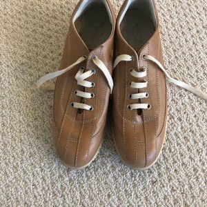 women’s Hogan leather athletic shoe sz 38 1/2.